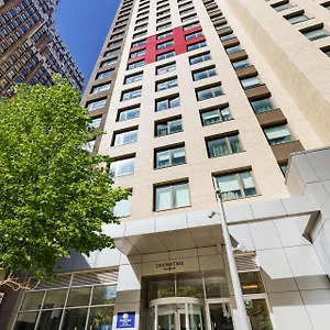 Doubletree By Hilton Times Square South מלון